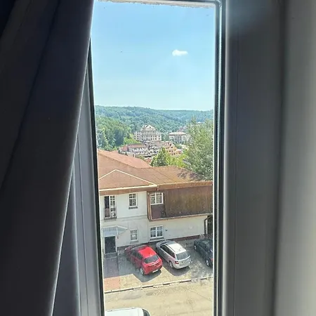 8 * Luhačovice